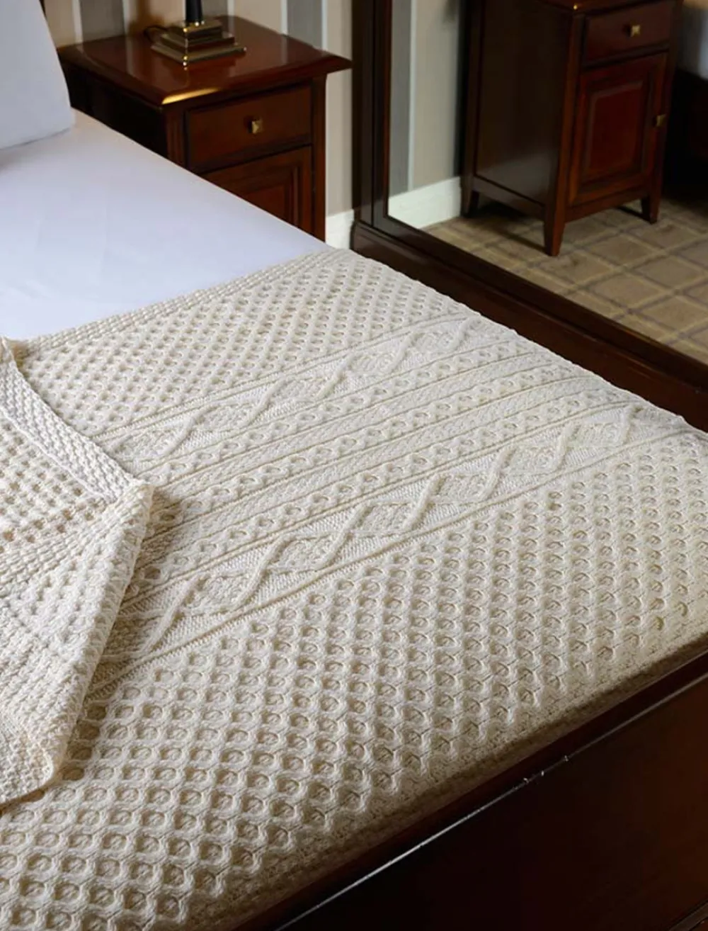 Glenaran Clan Throws^Kelly Clan Aran Throw