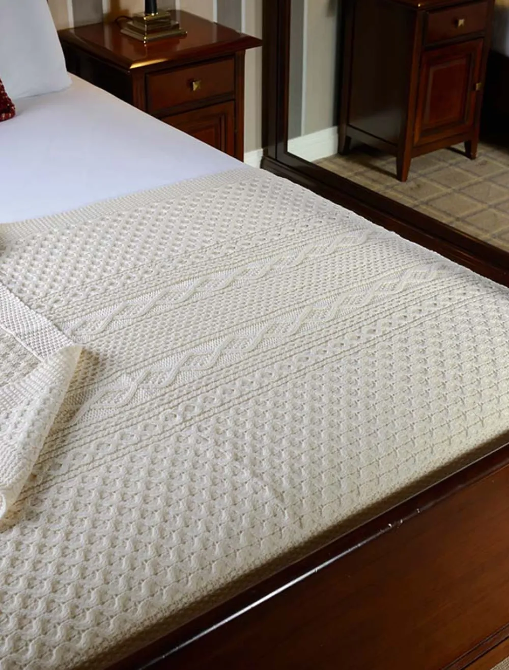 Glenaran Clan Throws^Collins Clan Aran Throw