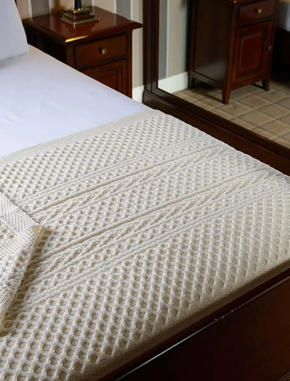 Glenaran Clan Throws^Dempsey Clan Aran Throw